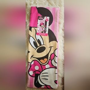 MINNIE MOUSE "BEACH TOWEL" ⛱️